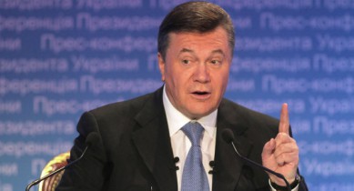 Янукович пообещал Баррозу расследовать применение силы против Евромайдана.
