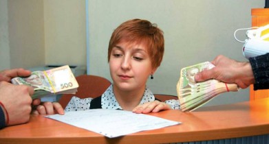 В Украине в декабре финансирование выплат пенсий осуществляется вовремя.