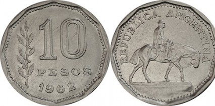Аргентинский песо стал лучшей валютой 2013 года.