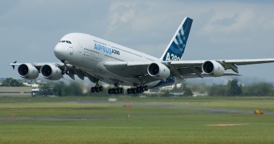 Airbus уволит во Франции более 1,3 тыс. сотрудников.