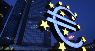 ЕЦБ обещает сохранить низкие процентные ставки.
