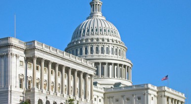 Конгресс США поддержал законопроект о повышении потолка госдолга.