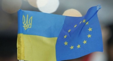 Доходность еврооблигаций «Украина-14» выросла до рекордных 32%.
