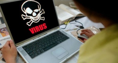В украинском Facebook обнаружен вирус.
