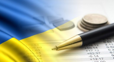 Правительство должно просить о списании госдолга Украины.