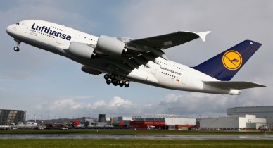 Прибыль Lufthansa сократилась почти на 76%.