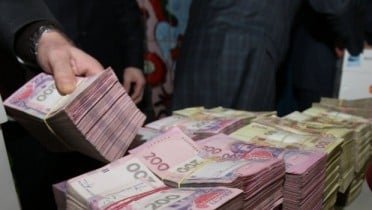 В Крыму банки полностью прекратили выдачу денег