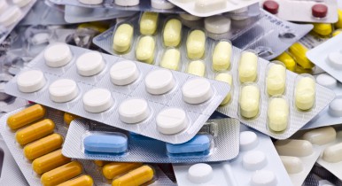 Кабмин планирует ввести предельные цены на лекарства по рецепту