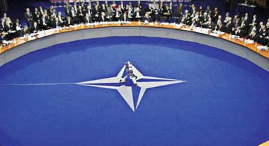 Генсек НАТО призвал увеличить военные расходы из-за событий в Украине