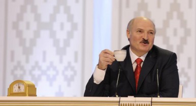 Белоруссия может отказаться от вступления в ЕврАзЭС