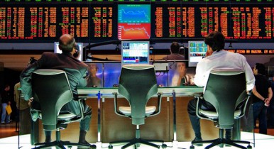 Варшавская фондовая биржа приостановила обращение акций трех украинских компаний