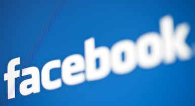 Получасовой сбой в Facebook стоил полмиллиона долларов