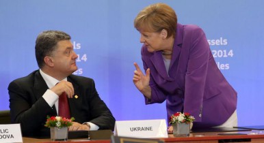Меркель пообещала Порошенко «жесткую поддержку» ЕС