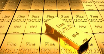 Золото подешевело до минимума с 2010 года