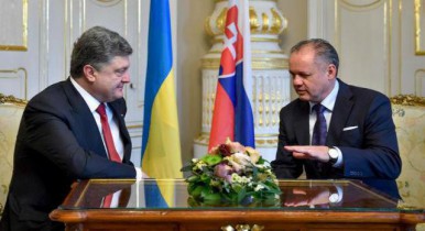 Порошенко: Словакия подтвердила договоренности о поставках газа в Украину