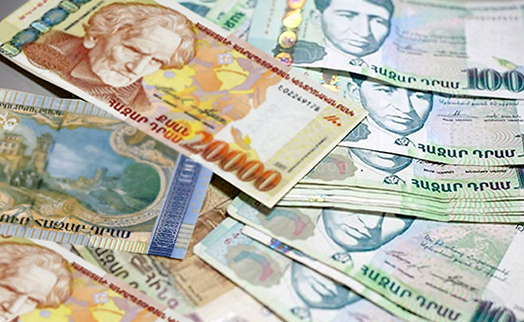 Центробанк Армении провел девальвацию