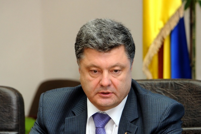 Порошенко рассказал, сколько Украина готова направить на восстановление Донбасса