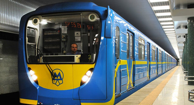 В Киевском метро могут заработать сразу две интернет сети