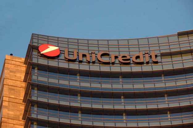 Unicredit борется с кризисом