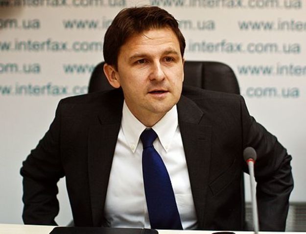 Кредобанк приостановил полномочия главы правления Дмитрия Крепака в связи с завершением срока действия трудового договора.