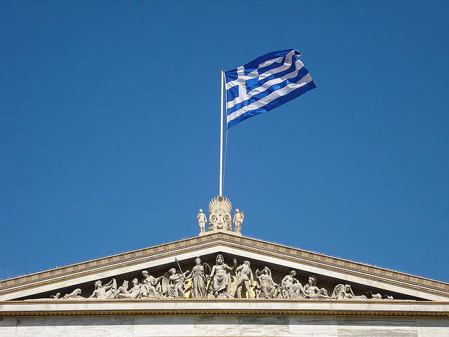 В Греции проходят досрочные парламентские выборы