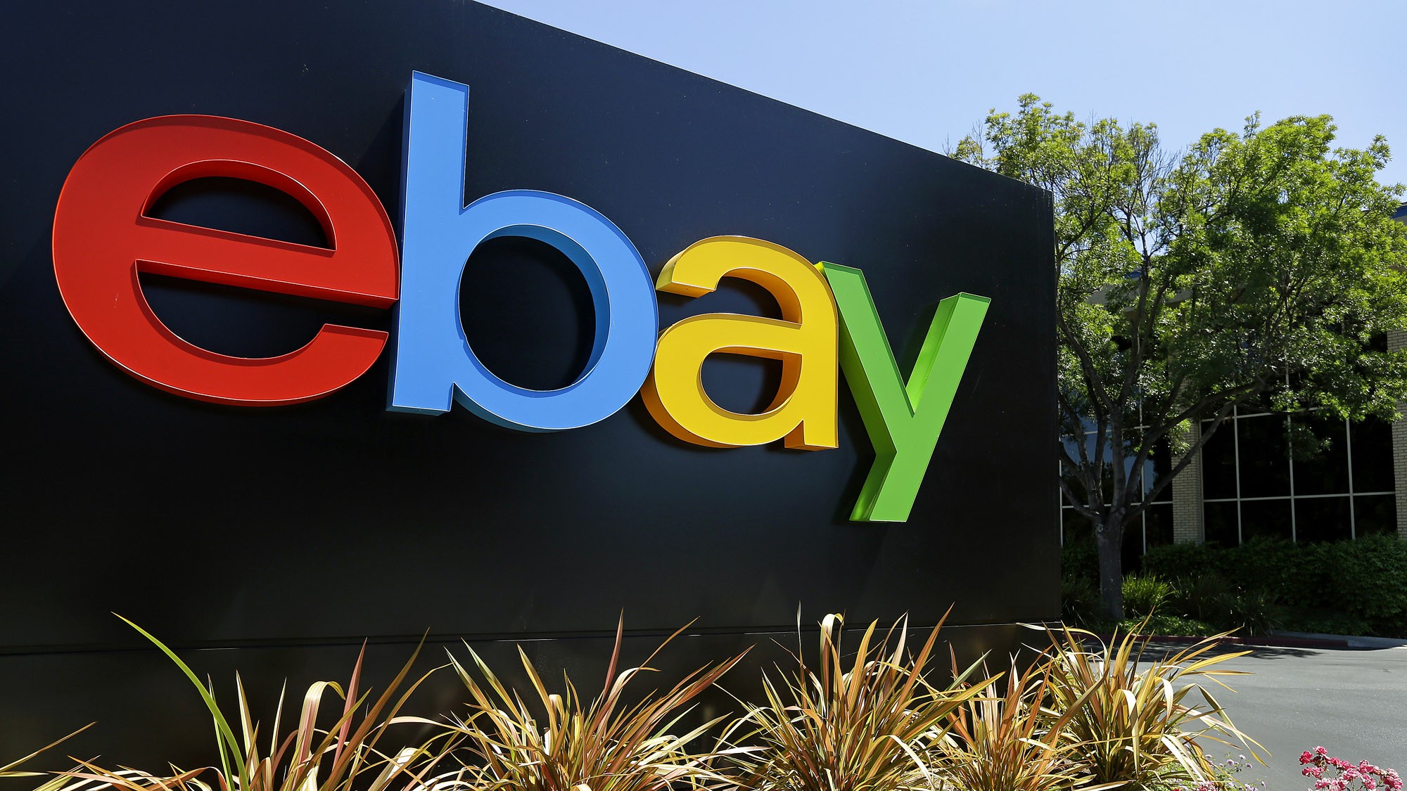 eBay прекратила обслуживать клиентов из Крыма
