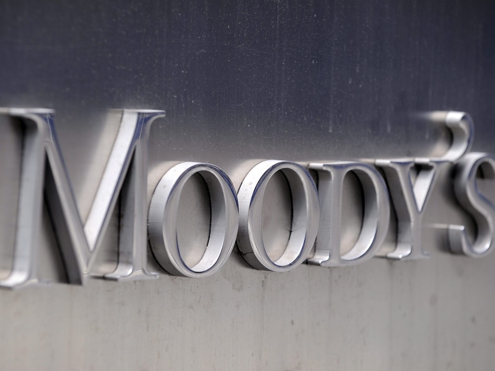 Moody's может понизить рейтинг гособлигаций Греции