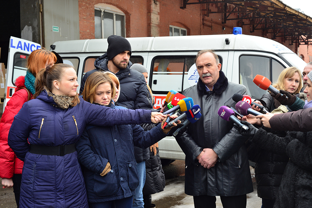 Кривопишин отправил 35 тонн гуманитарной помощи в Луганскую область
