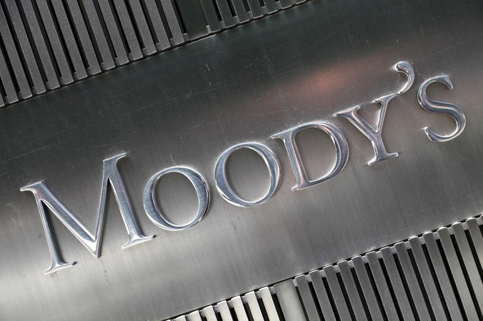Moody's: падение цен на нефть ухудшит финансы стран-экспортеров