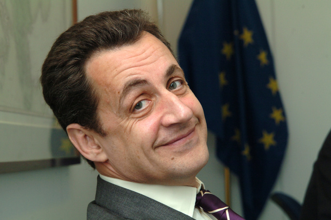 На выборах во Франции победила партия Николя Саркози