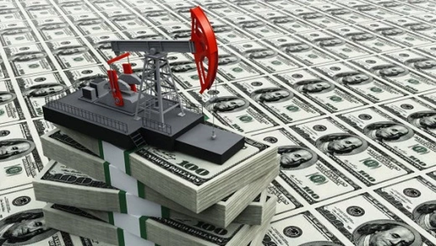 Укрепление доллара США усугубляет падение цен на рынке нефти.