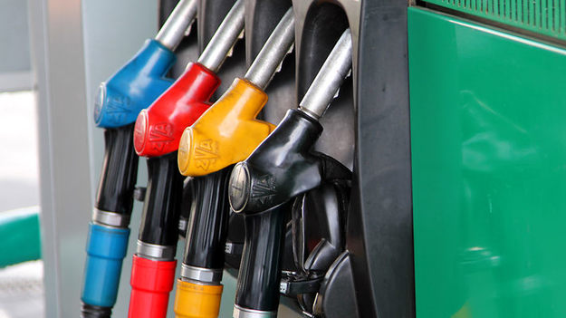 Средние цены на АЗС на бензин марки А 95 премиум выросли на 0,378% до 20,54 грн.