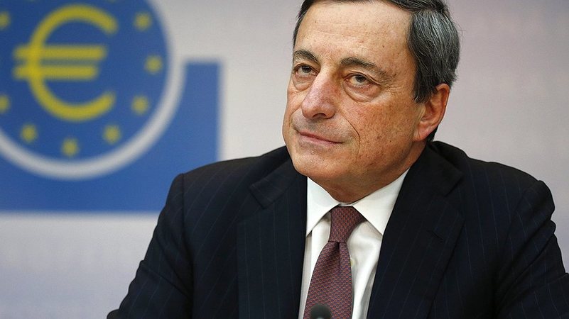 Глава Европейского центрального банка в четверг на саммите глав ЕС заявил, что регулятор не видит альтернативы урезанию процентных ставок.