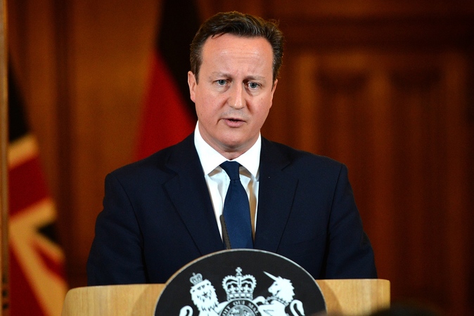 Премьер-министр Британии Дэвид Кэмерон утверждает, что у него нет ни офшорных счетов, ни трастовых фондов.