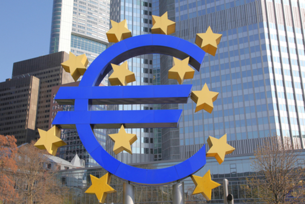 Европейский центральный банк утверждает, что условия кредитования в еврозоне продолжили улучшаться в первом квартале 2016 года.