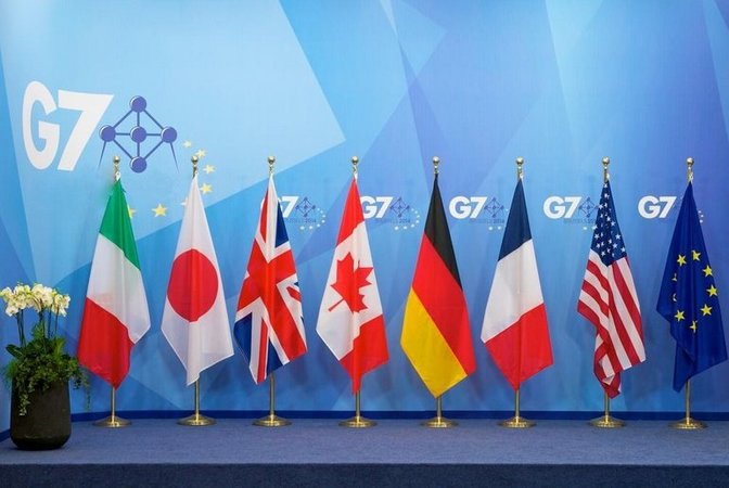 Лидеры стран «Большой семерки» поддержали сохранение санкций против России на саммите в Японии, сообщается в итоговой декларации саммита G7.