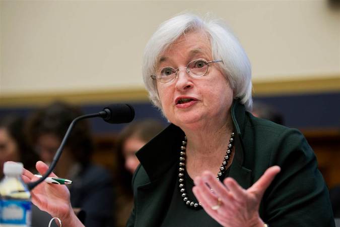 Глава ФРС Джанет Йеллен заявила, что продолжающееся улучшение в экономике США гарантирует очередное повышение базовой процентной ставки в ближайшие месяцы.