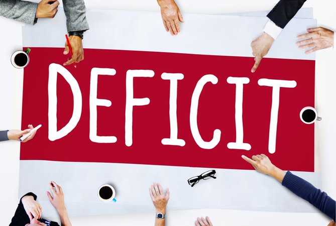 По данным Национального банка, дефицит текущего счета платежного баланса в 1 квартале 2016 года вырос до $1,1 млрд, или до 6,2% от ВВП.