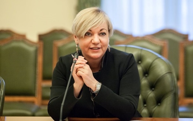 По состоянию на 25 апреля 2016 года ежемесячная зарплата главы НБУ Валерии Гонтаревой составила 163 000 грн.