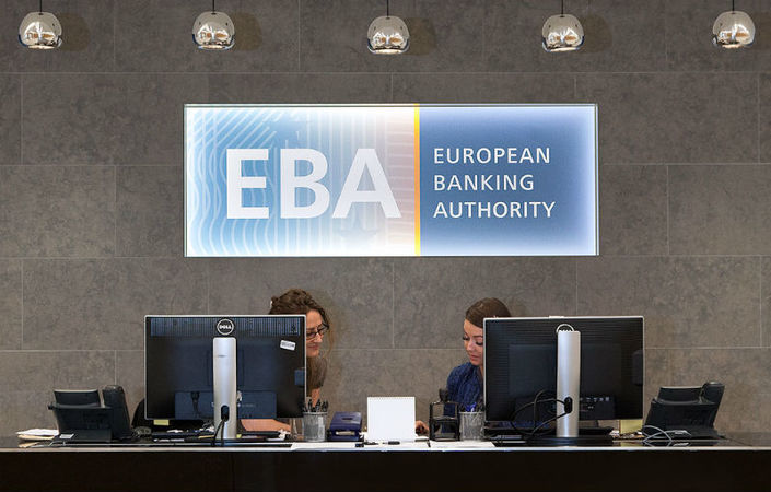 Европейская служба банковского надзора (EBA) рекомендует банкам держать соотношение собственного капитала и заемных средств на уровне 3%.