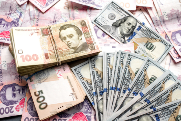 Обменный курс доллар на валютном рынке растет из-за обострения внешнеполитической ситуации.