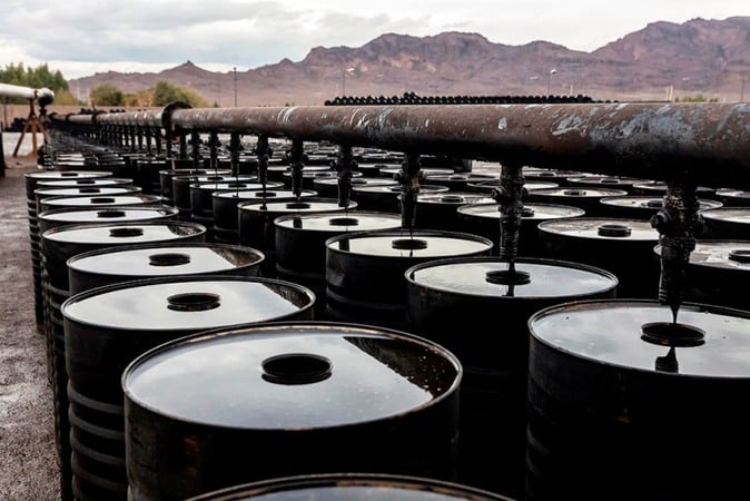 ОПЕК в следующем месяце может договорится ограничить добычу нефти.