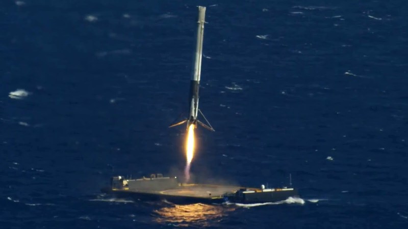 SpaceX планирует запустить использованный ракетный ускоритель Falcon 9 в этом году.