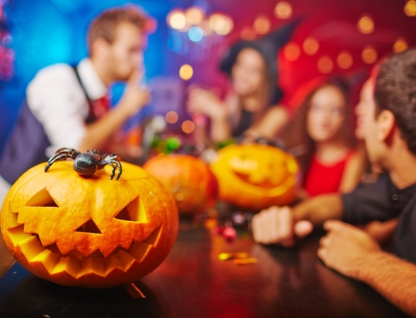 Расходы американцев на празднование Хэллоуина, который отмечают 31 октября, вырастут в этом году на 21,7% (с $6,9 млрд до $8,4 млрд).