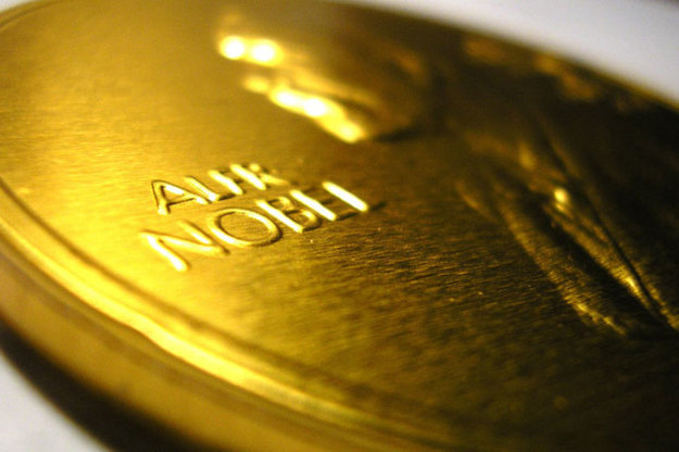 Нобелевскую премию по экономики получили Оливер Харт и Бенгт Хольмстрем.
