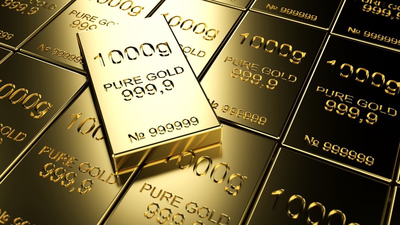 Национальный банк повысил курсы золота и серебра.
