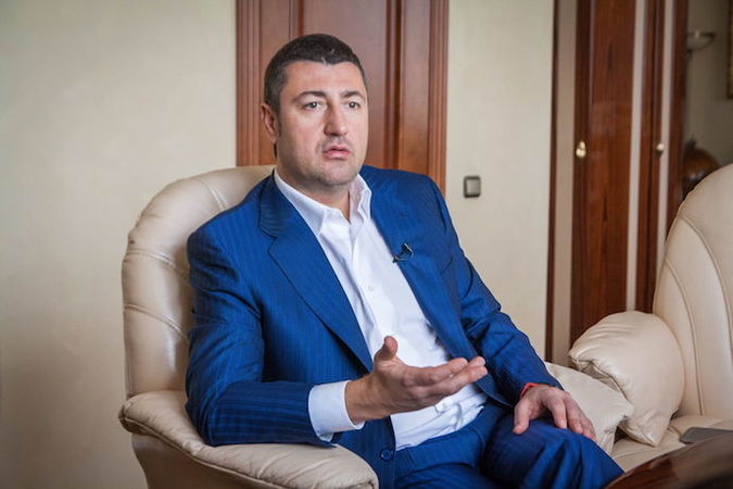 Олег Бахматюк готов идти на компромисс с Национальным банком Украины.