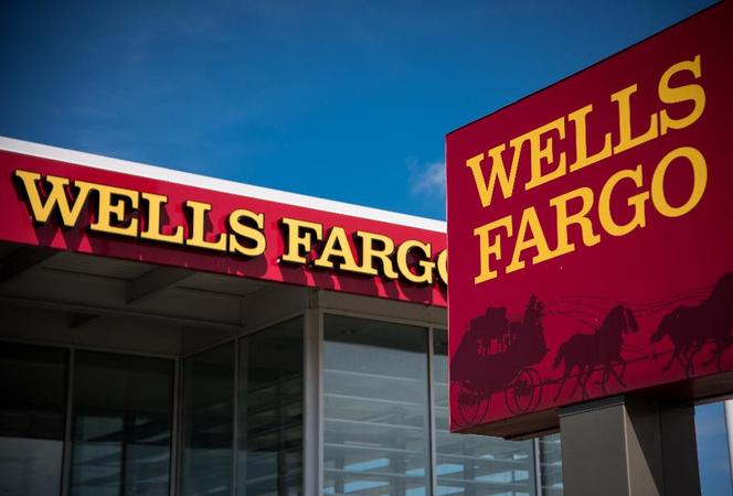 Комиссия по ценным бумагам и биржам США (SEC) начала расследование против Wells Fargo из-за недавнего скандала, связанного с подделкой счетов клиентов.