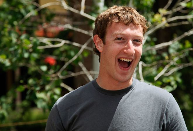 Основатель социальной сети Facebook Марк Цукерберг стал лучшим бизнесменом года по версии журнала Fortune.