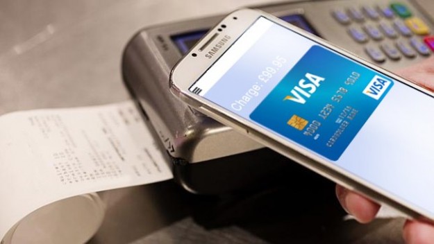 Компания Samsung представила бонусную программу Samsung Rewards, которая позволяет пользователям получать бонусы каждый раз, когда они осуществляют транзакцию через сервис мобильных платежей Samsung Pay.